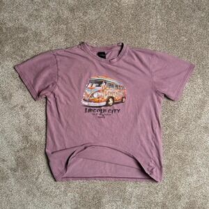 VINTAGE STYLE "LINCOLN CITY" GRAPHIC TEE